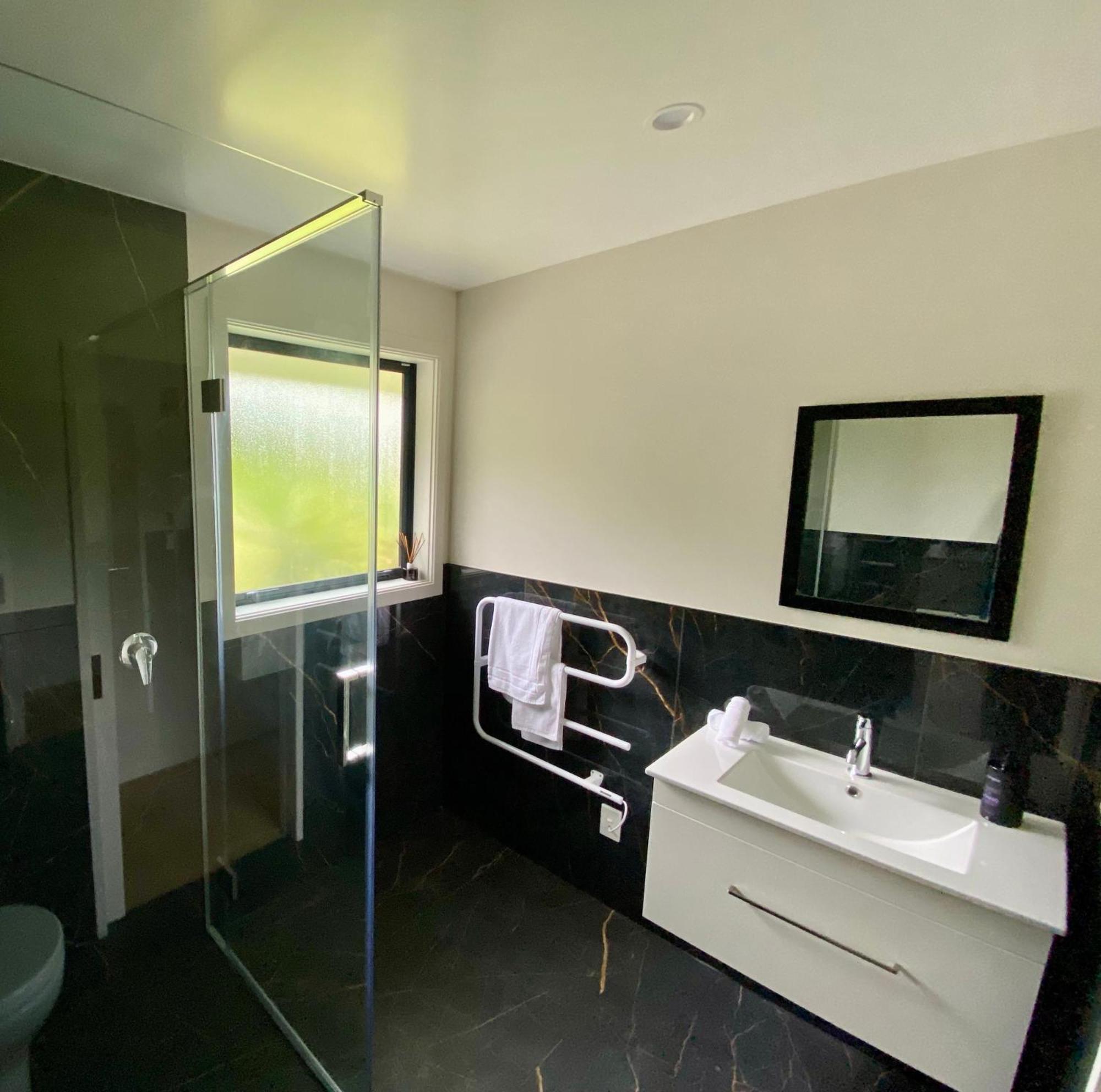 Villa Ocean & Mountain Views - Kaikoura Extérieur photo
